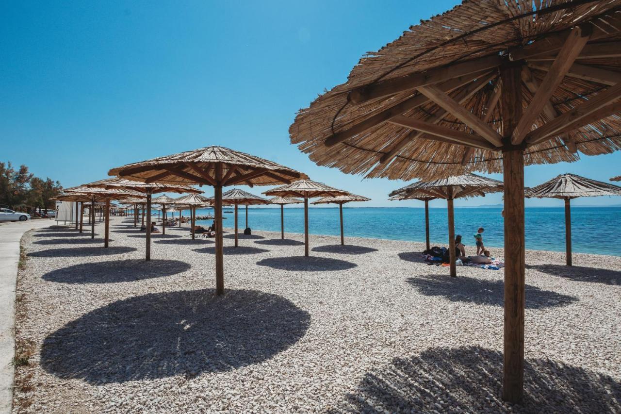 Apartman Neli Vir Esterno foto